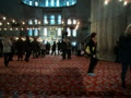 イスタンブルといえばブルーモスク、内部はこんな感じでうかれた観光客でいっぱいです。